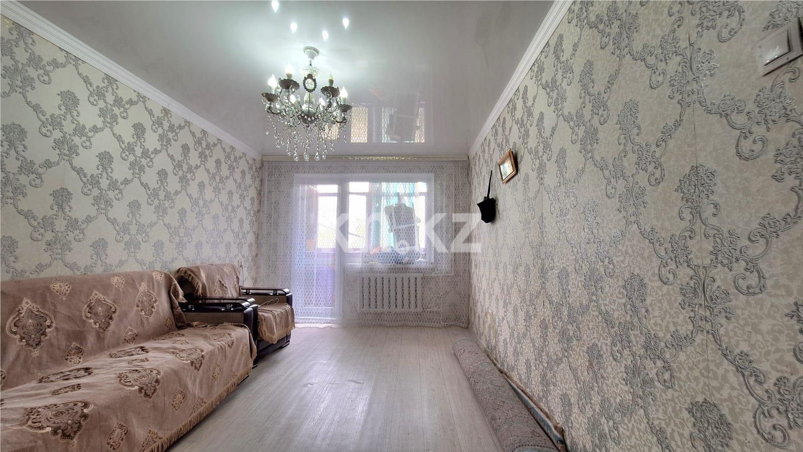 Продажа 3-комнатной квартиры, 62 м², мкр-н 15 - Продажа  трехкомнатных квартир в Караганде фото 1 из 11