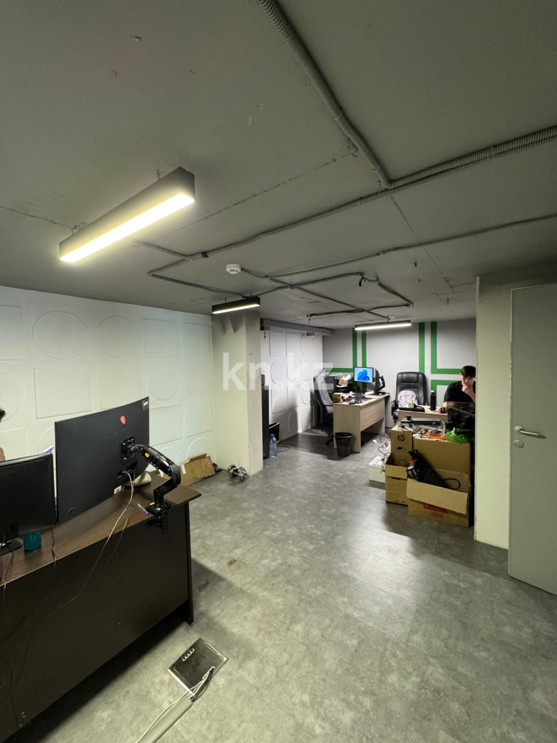 Продажа , 280 м², ул. Омарова, дом  2/1 - Сагынак - Продажа офисных и торговых помещений в Астане с фото фото 4 из 13