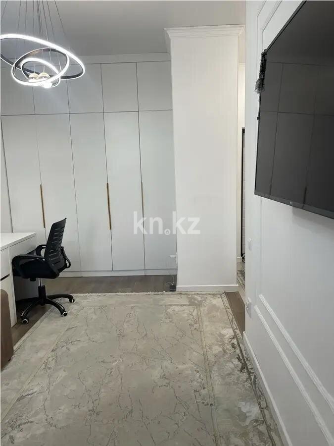 Продажа 1-комнатной квартиры, 38 м² в Астане