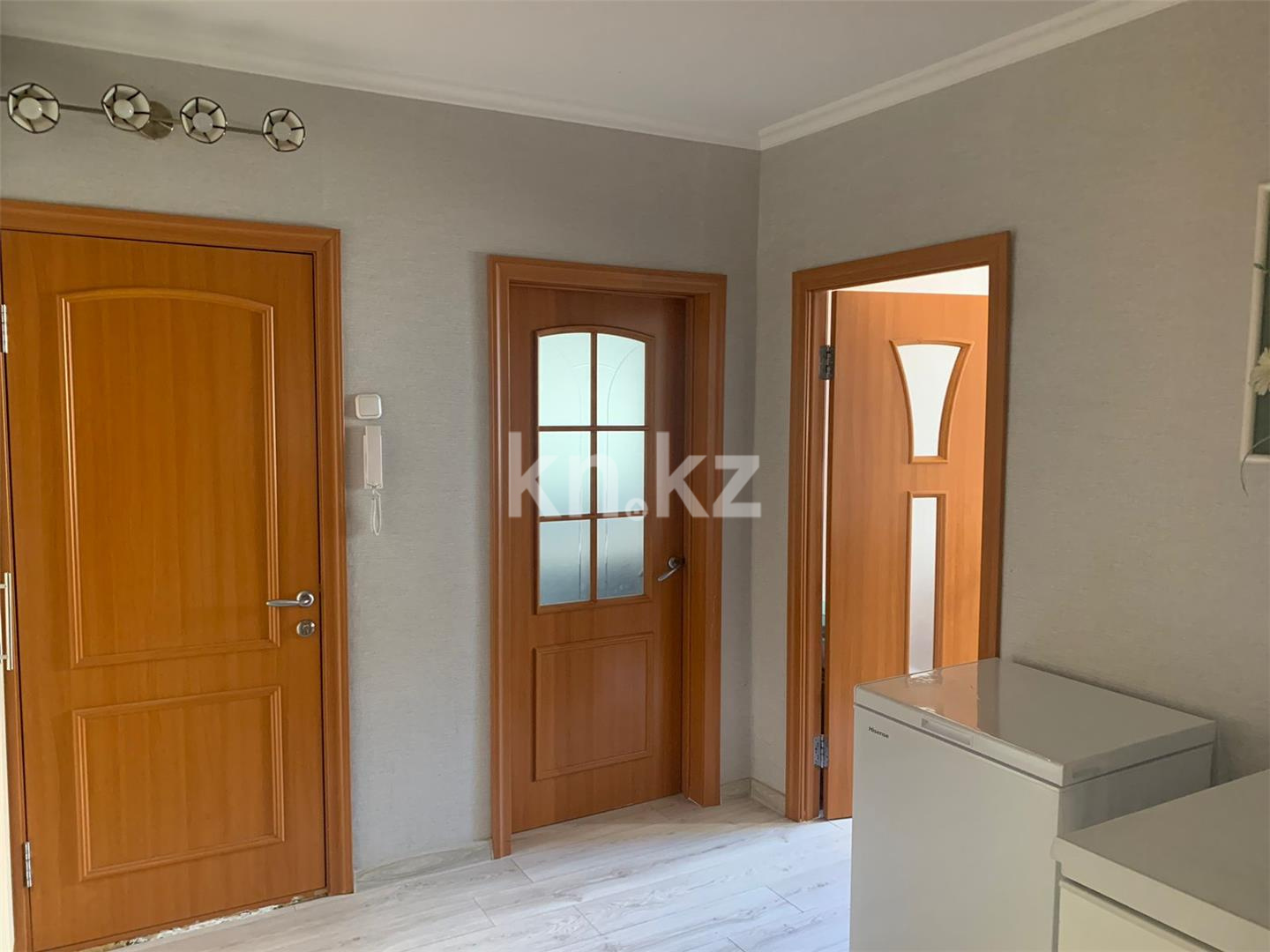 Продажа 3-комнатной квартиры, 63 м², мкр-н Восток-3, дом  17 в Караганде - фото 11