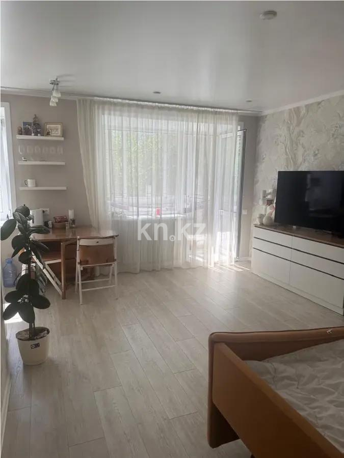 Продажа 1-комнатной квартиры, 32 м², ул. Полетаева, дом  11 - Продажа  однокомнатных квартир в Караганде без посредников фото 1 из 4