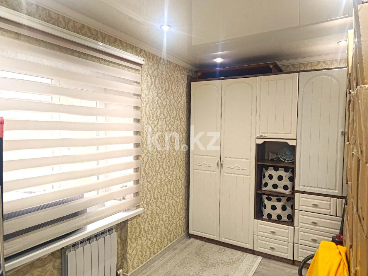 Продажа 4-комнатной квартиры, 62 м², мкр-н 21, дом  23 - Продажа  четырехкомнатных квартир в Караганде фото 5 из 17