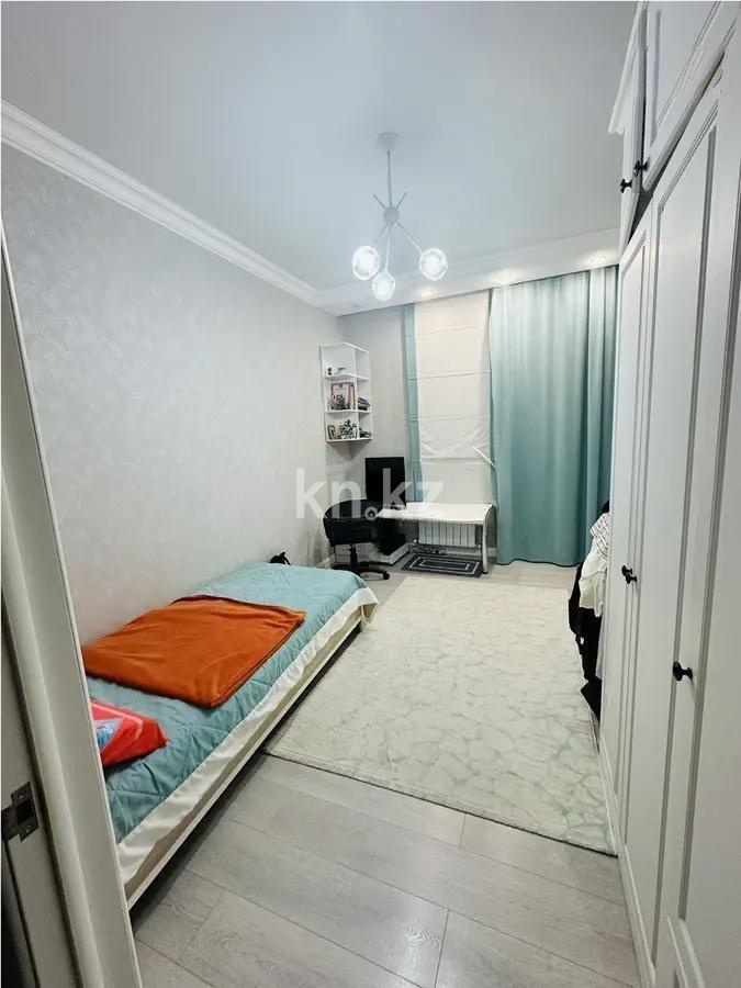 Продажа 4-комнатной квартиры, 108 м² в Астане