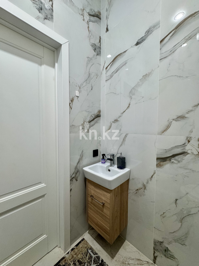 Продажа 2-комнатной квартиры, 65 м², ул. Муканова, дом  51/8 - Продажа  двухкомнатных квартир в Караганде фото 14 из 22