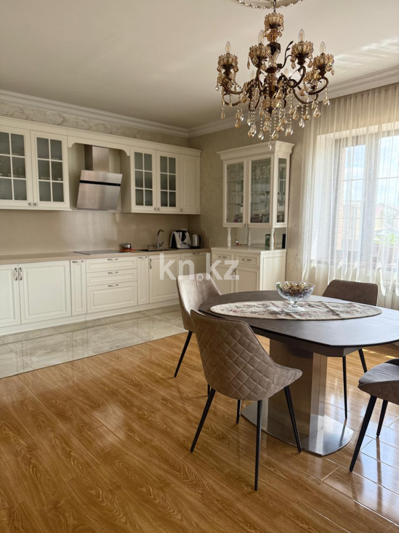 Продажа 5-комнатного дома, 300 м², ул. Космонавтов - Продажа домов, коттеджей в Караганде с фото фото 15 из 33