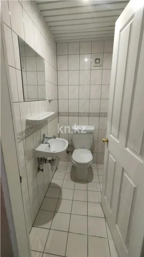 Продажа 2-комнатной квартиры, 70 м², мкр-н. Самал, дом  9 в Астане - фото 5