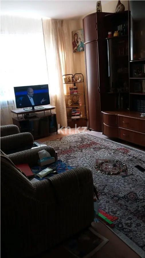 Продажа 4-комнатной квартиры, 75 м², ул. Дюсембекова, дом  55 - Продажа  четырехкомнатных квартир в Караганде без посредников фото 1 из 6