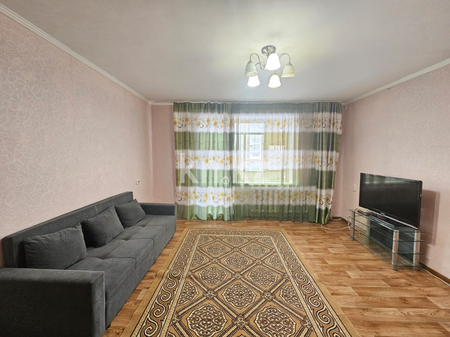 Продажа 1-комнатной квартиры, 41.6 м², мкр. Голубые Пруды, дом  8 в Караганде - фото 4