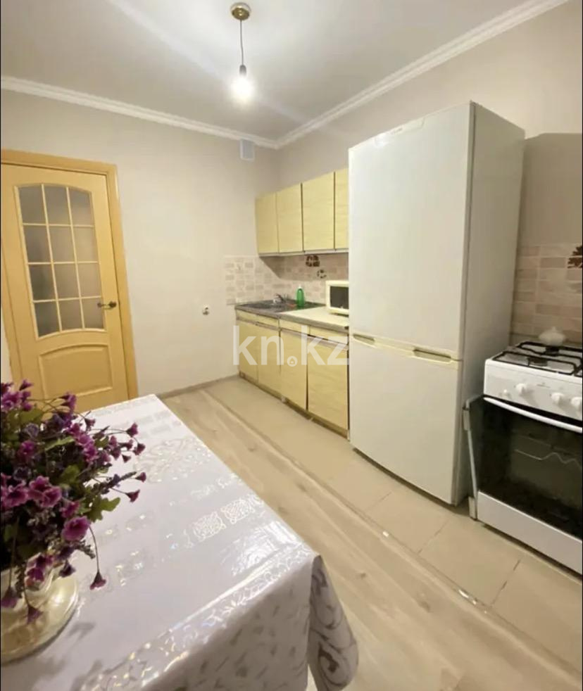 Аренда 2-комнатной квартиры, 52 м² в Астане