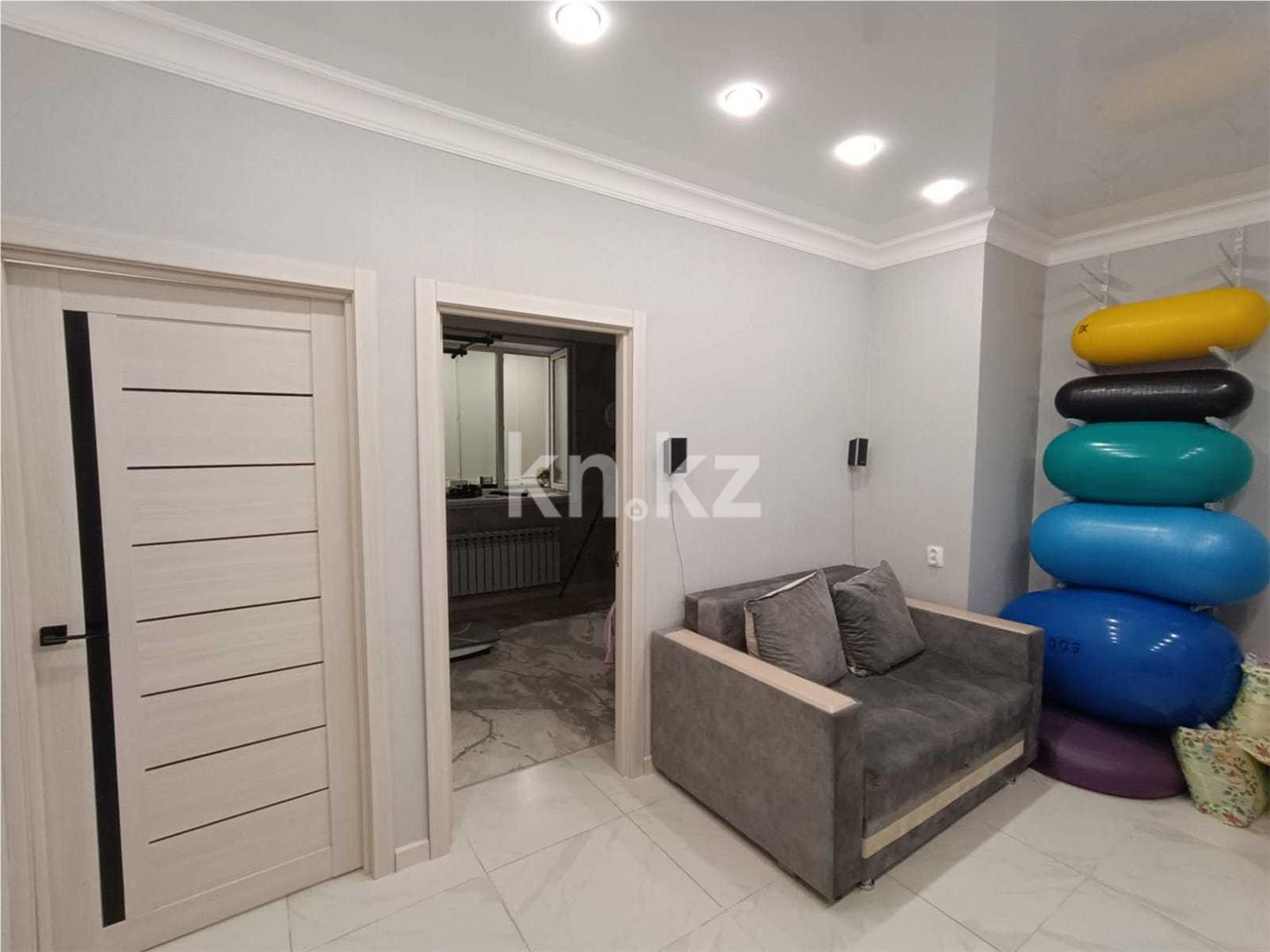 Продажа 1-комнатной квартиры, 39 м², ул. Болекпаева в Астане