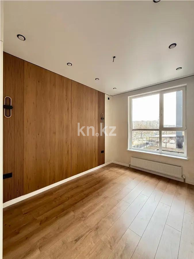 Продажа 3-комнатной квартиры, 50 м², пр. Райымбека, дом  348/1 - Продажа квартир в Алматы фото 1 из 4