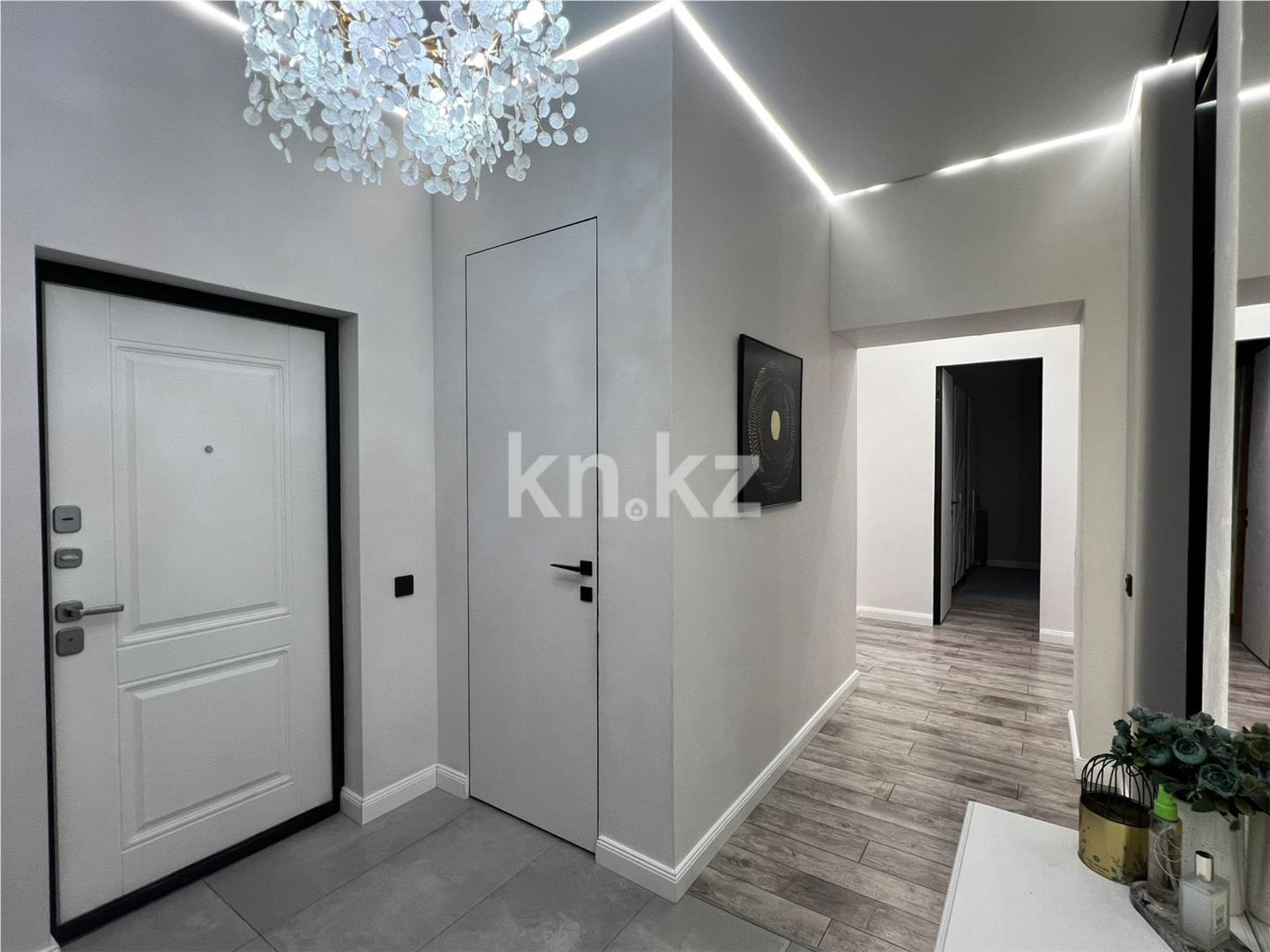 Продажа 4-комнатной квартиры, 93 м², мкр-н Степной-4 - Продажа  четырехкомнатных квартир в Караганде фото 13 из 18