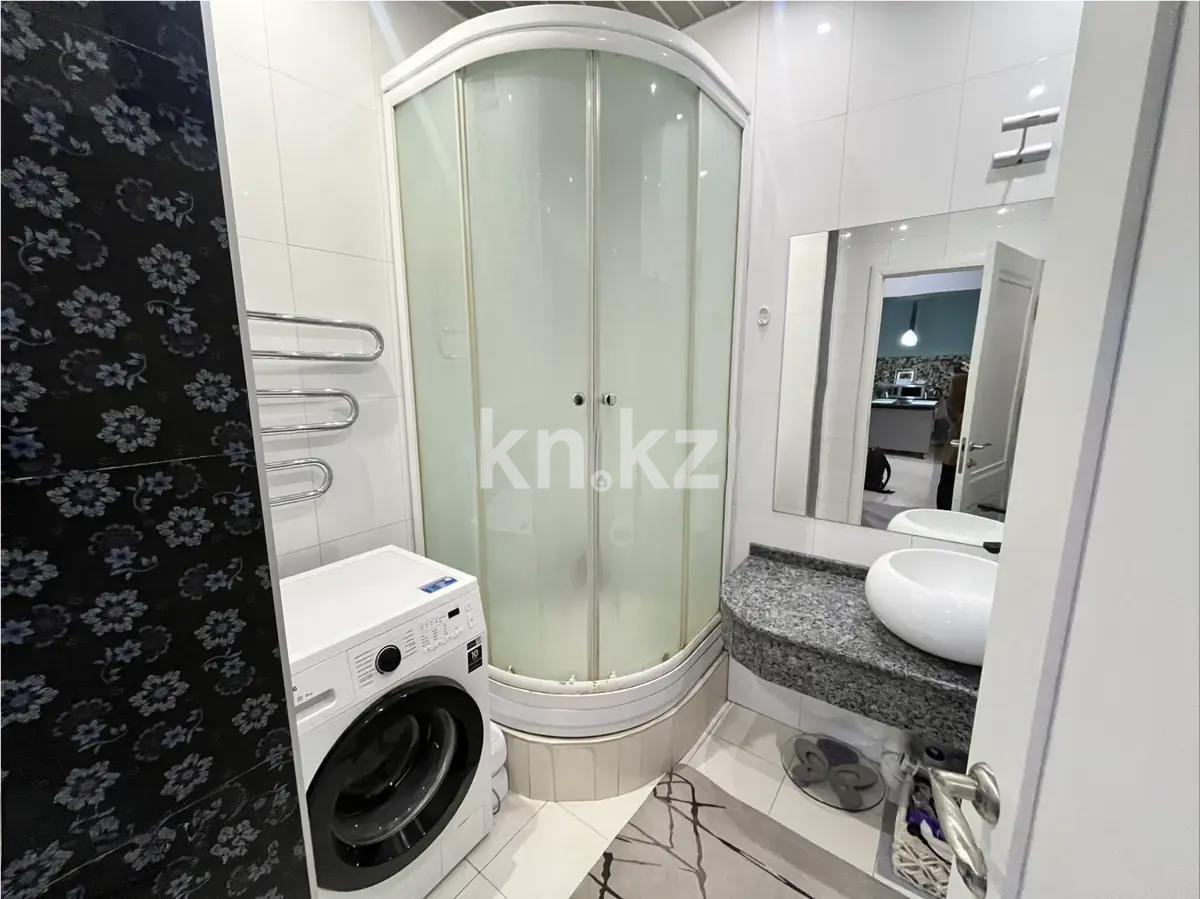 Продажа 2-комнатной квартиры, 60 м², пр. Абая, дом  150/230 в Алматы - фото 4