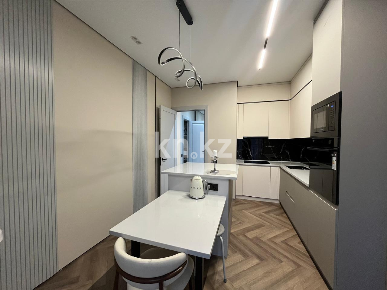 Продажа 3-комнатной квартиры, 100 м², ул. Ашимова, дом  15 - Продажа  трехкомнатных квартир в Караганде фото 11 из 17