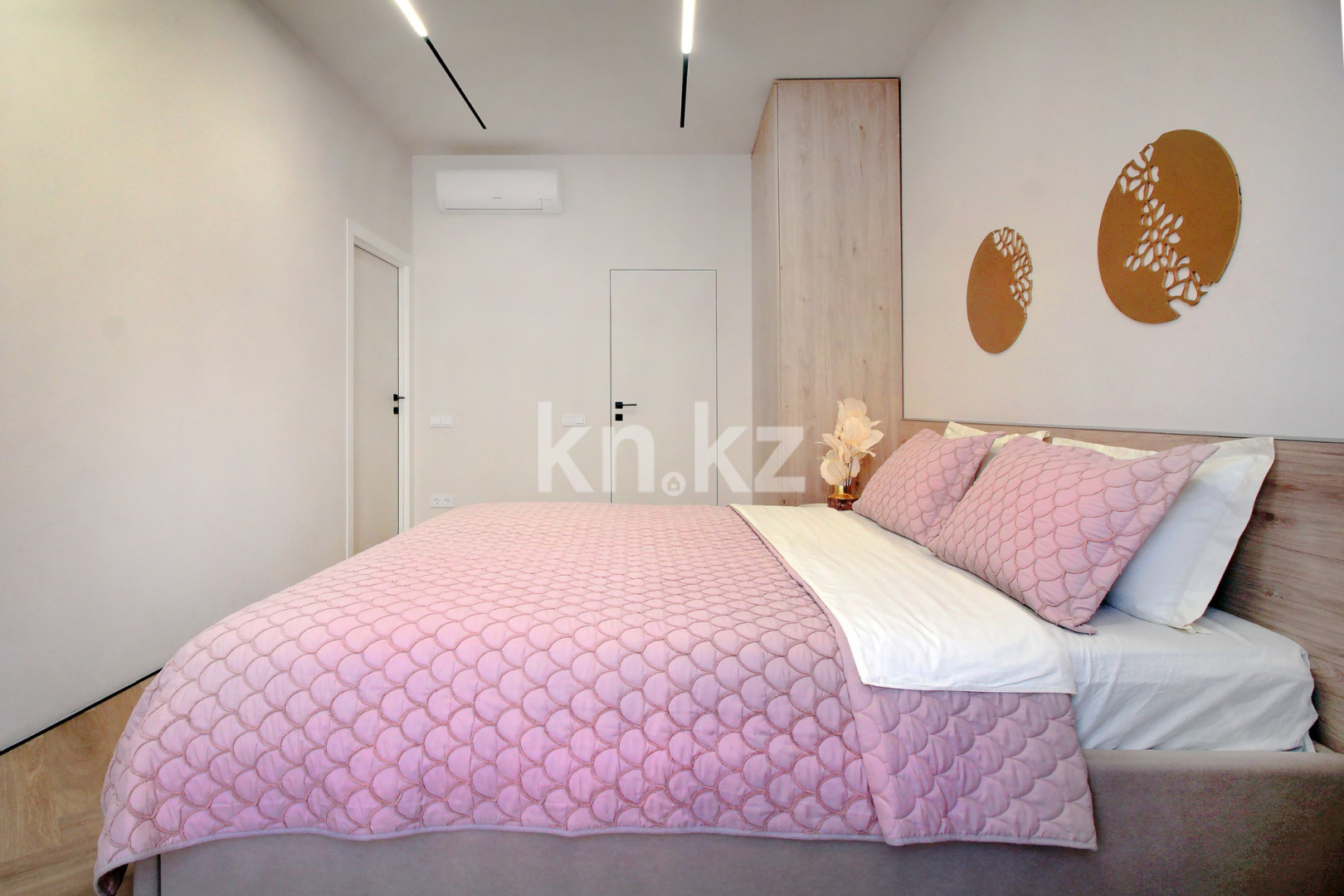 Аренда 3-комнатной квартиры посуточно, 65 м² - Аренда трехкомнатных квартир посуточно в Алматы фото 2 из 32