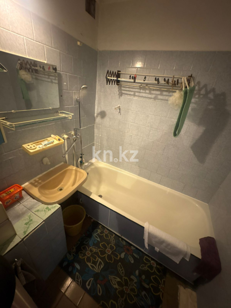 Продажа 3-комнатной квартиры, 62 м² - Продажа трехкомнатных квартир в Караганде - страница 2 фото 11 из 12