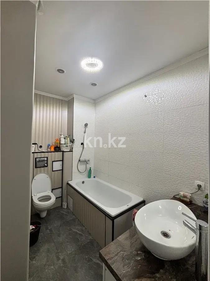 Продажа 3-комнатной квартиры, 80 м², ул. Толе би, дом  181 - Продажа  трехкомнатных квартир в Алматы без посредников фото 2 из 2