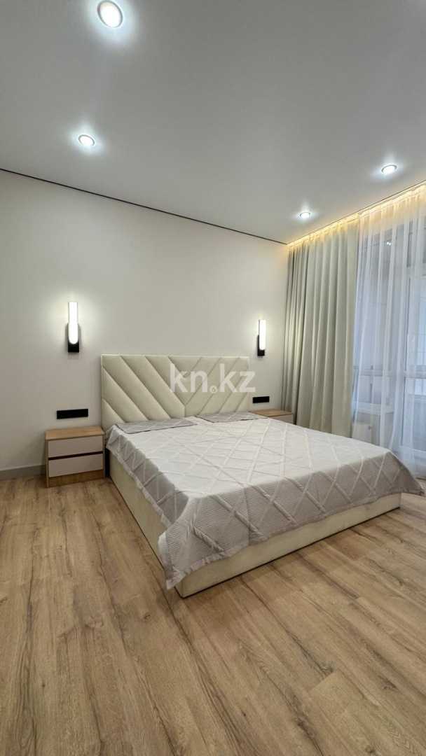 Аренда 3-комнатной квартиры, 90 м², пр. Аль-Фараби - Аренда  трехкомнатных квартир помесячно в Алматы фото 9 из 14