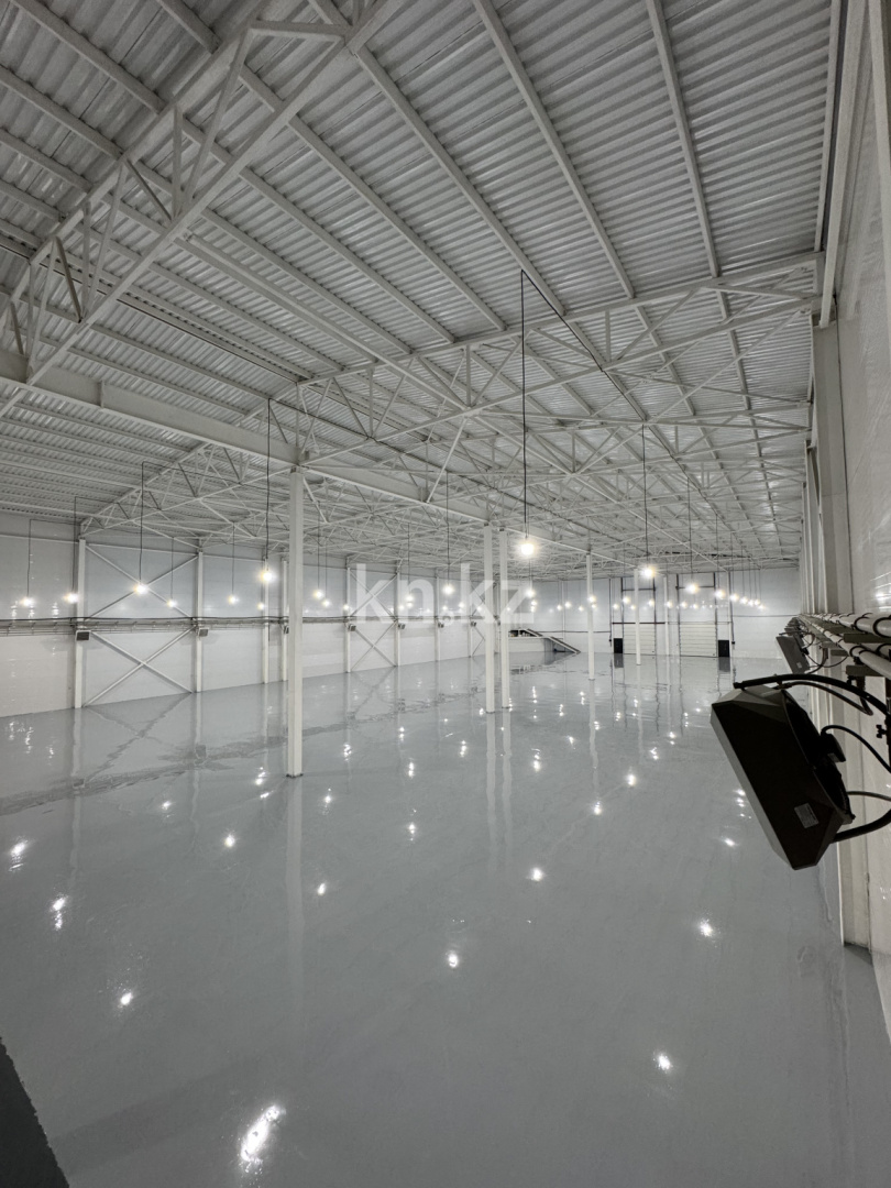 Аренда базы, 2400 м² - Продажа гаражей в Актау фото 1 из 8