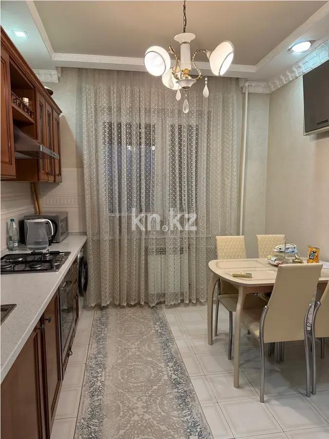 Продажа 1-комнатной квартиры, 40 м², ул. Айманова, дом  70 в Алматы - фото 2
