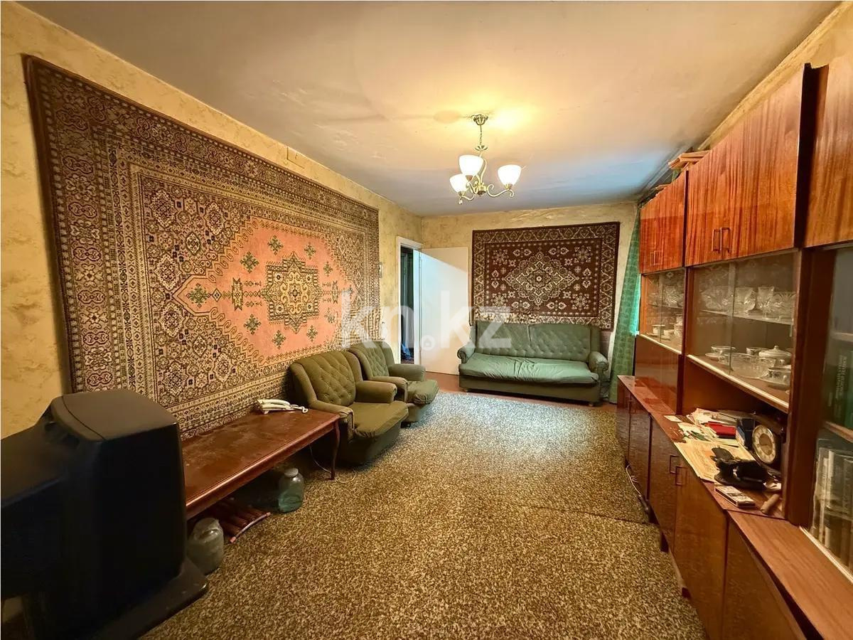 Продажа 3-комнатной квартиры, 61 м², мкр-н 16, дом  32 - Продажа  трехкомнатных квартир в Караганде без посредников с фото фото 1 из 6