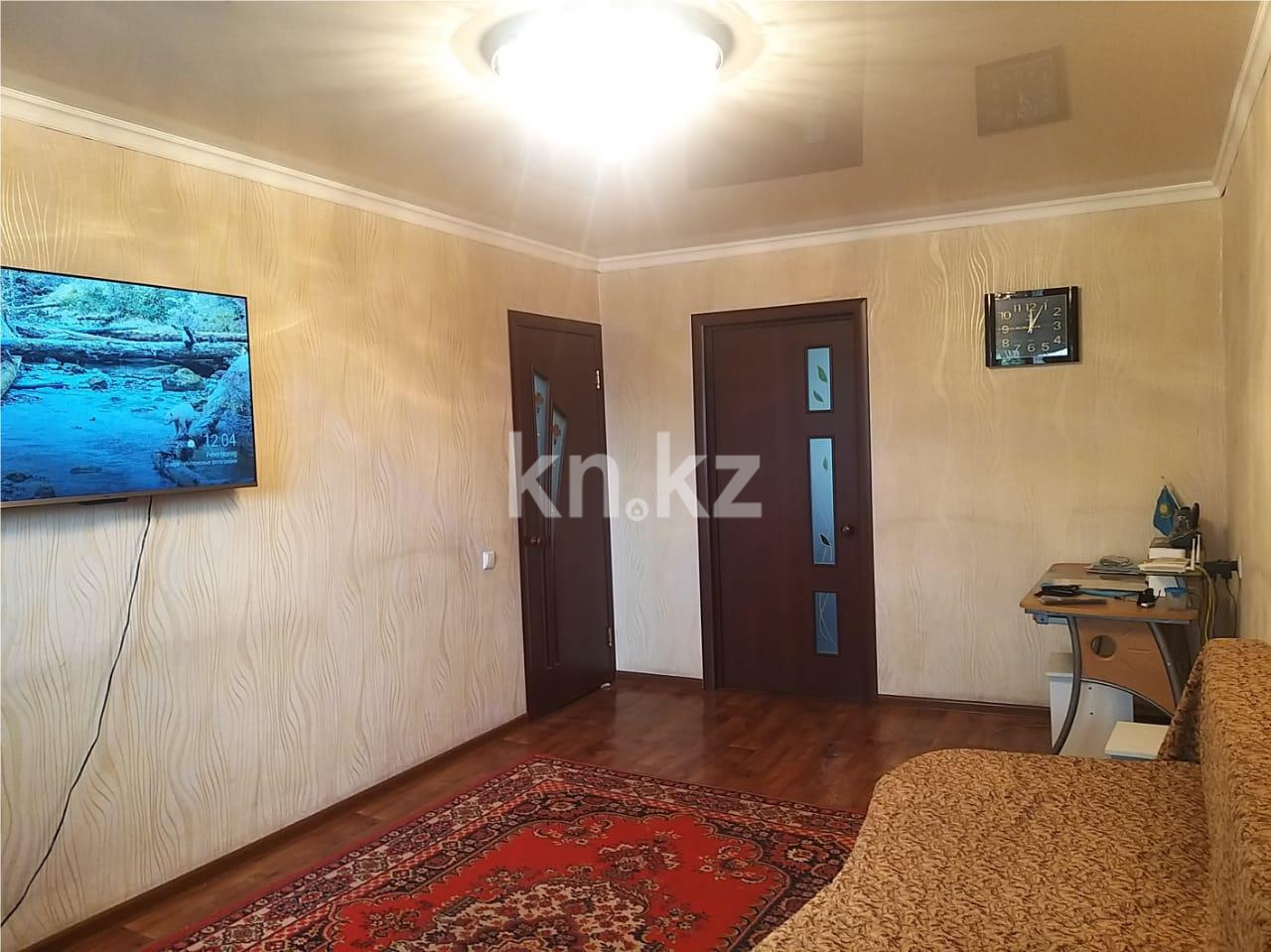 Продажа 2-комнатной квартиры, 45 м² - Продажа квартир в Караганде в Майкудуке - страница 6 фото 4 из 16