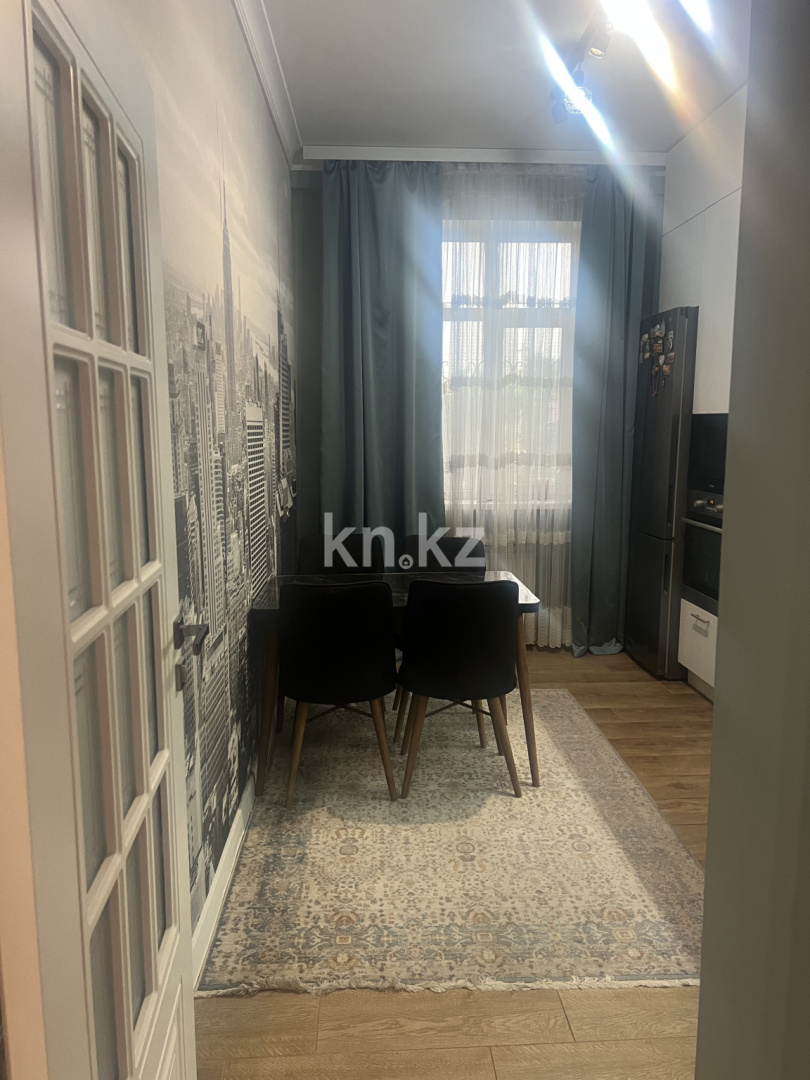 Аренда 2-комнатной квартиры, 73 м² - Аренда квартир помесячно в Алматы фото 1 из 4