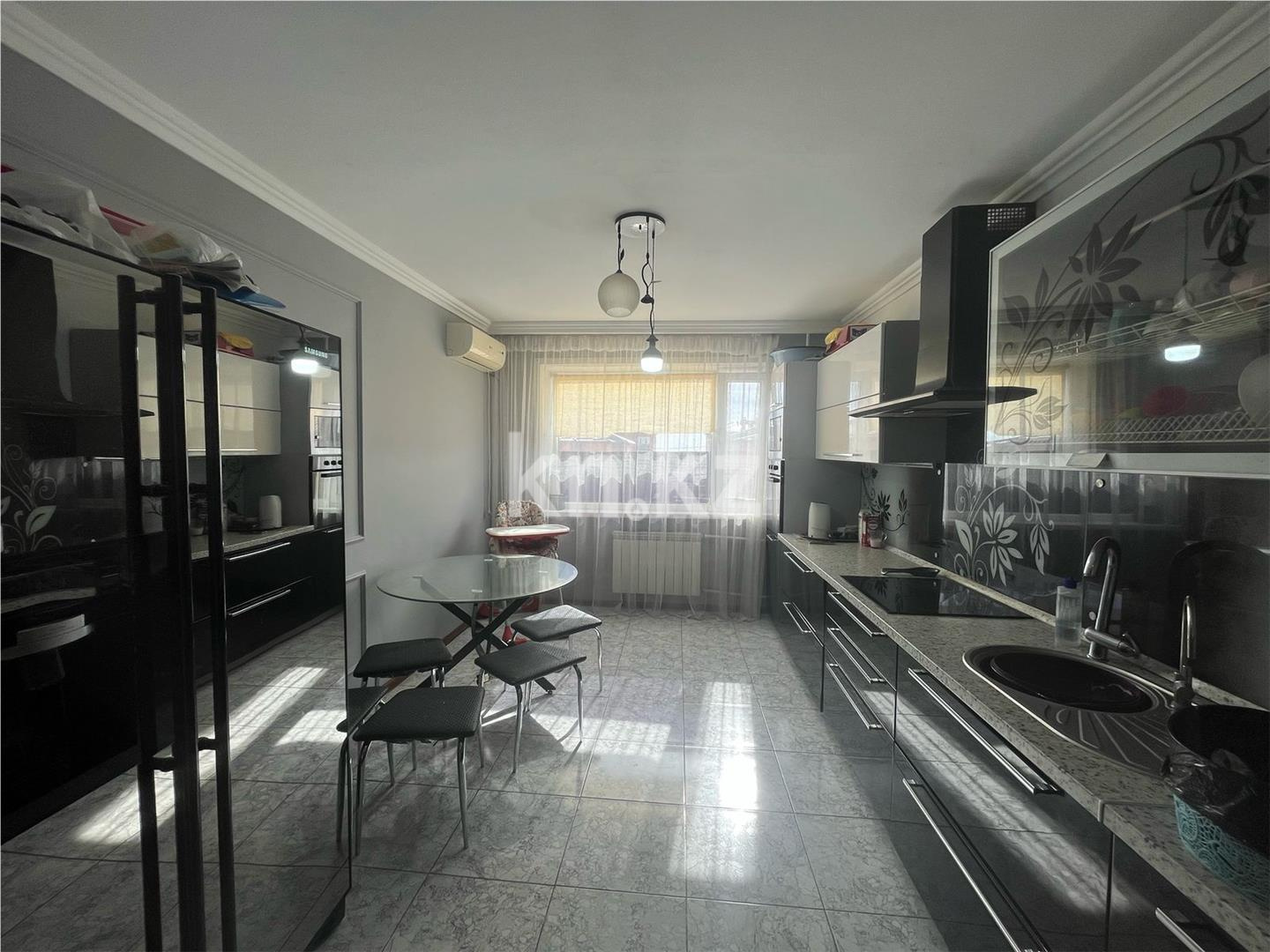 Продажа 4-комнатной квартиры, 84 м², ул. Университетская - Продажа  четырехкомнатных квартир в Караганде фото 4 из 20