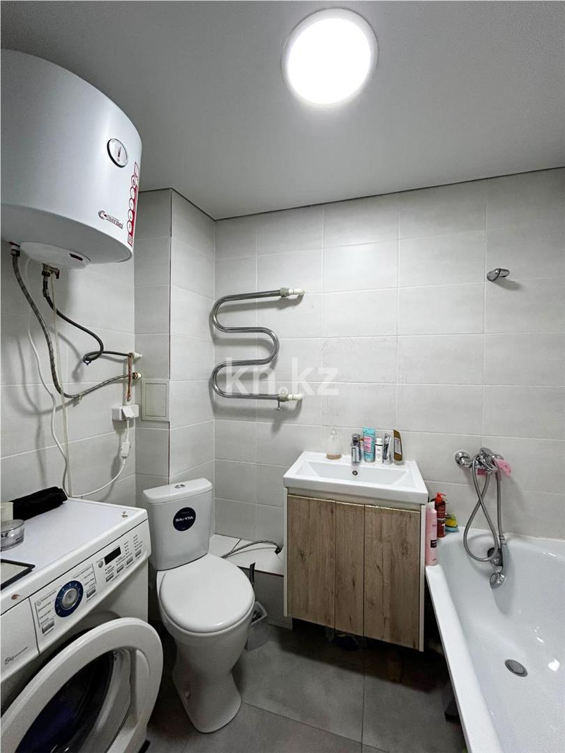 Продажа 3-комнатной квартиры, 68 м², ул. Сатыбалдина в Караганде - фото 9