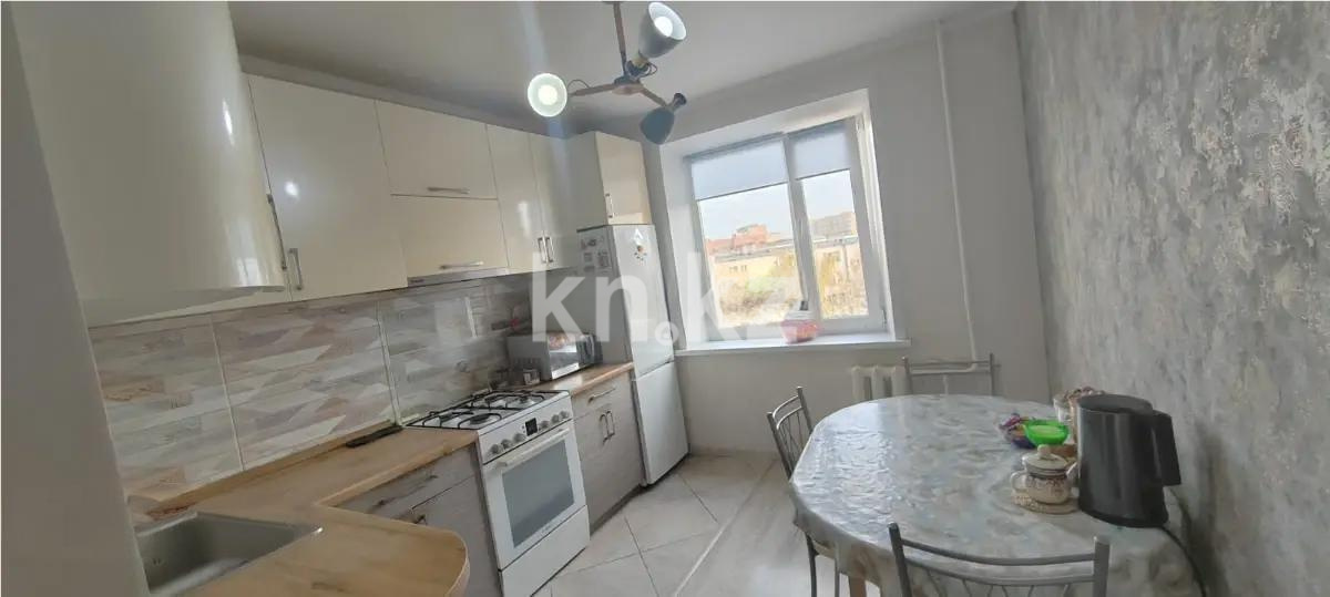 Продажа 4-комнатной квартиры, 80 м², пр. Жумабаева, дом  2 в Астане - фото 2