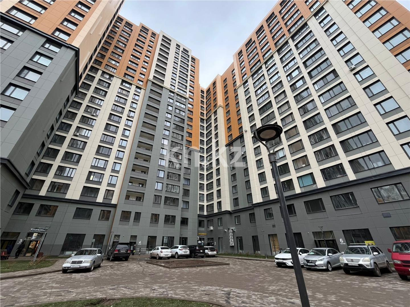 Продажа 2-комнатной квартиры, 45 м², ул. Туркестан в Астане - фото 2