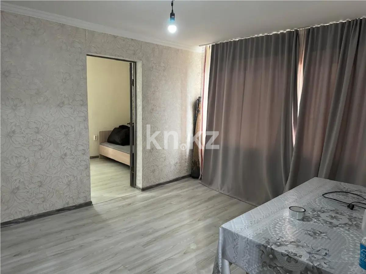 Продажа 2-комнатной квартиры, 40 м², мкр-н Алтай-2, дом  17 - Продажа квартир в Алматы фото 1 из 4