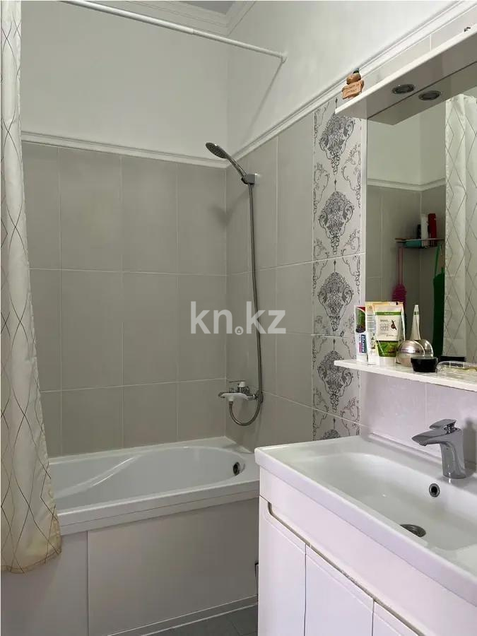 Продажа 2-комнатной квартиры, 60 м², ул. Бектурова, дом  7 в Астане - фото 4