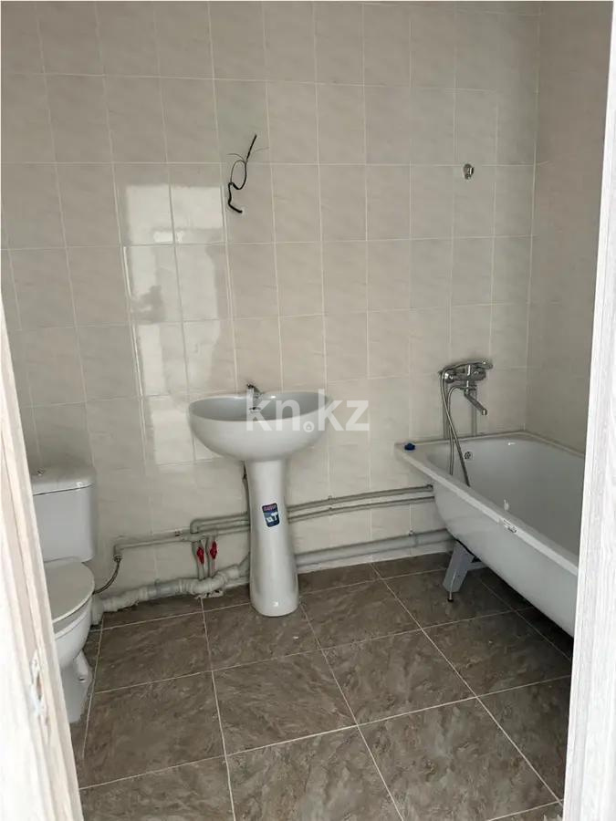 Продажа 2-комнатной квартиры, 68 м², мкр-н Кайрат, дом  153/50 в Алматы - фото 4