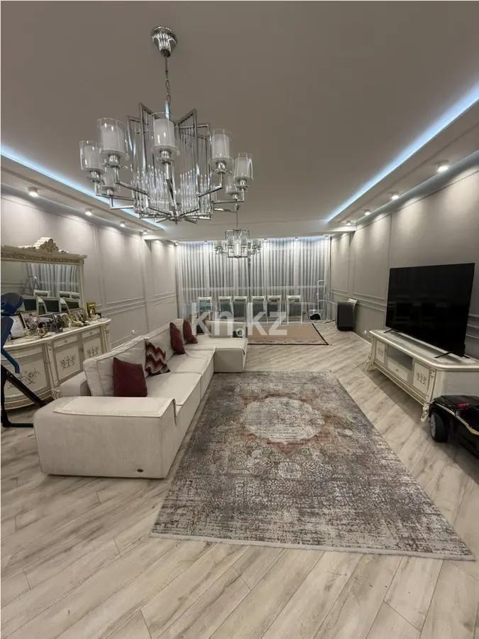 Продажа 4-комнатной квартиры, 220 м² в Астане
