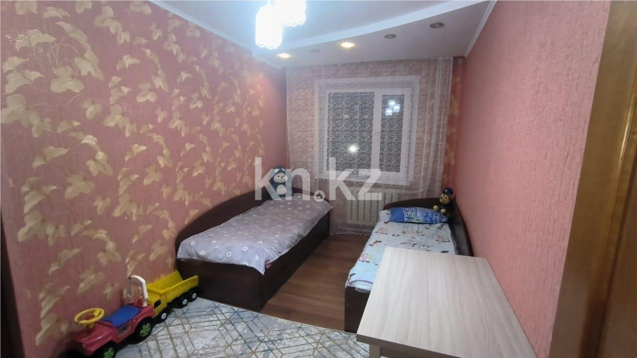 Продажа 3-комнатной квартиры, 63 м², ул. Язева в Караганде - фото 7