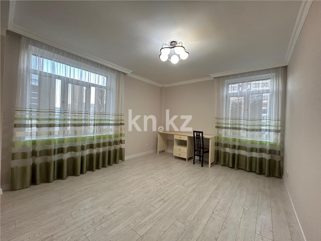 Продажа 4-комнатной квартиры, 134 м², ул. Нарикбаева в Астане - фото 3
