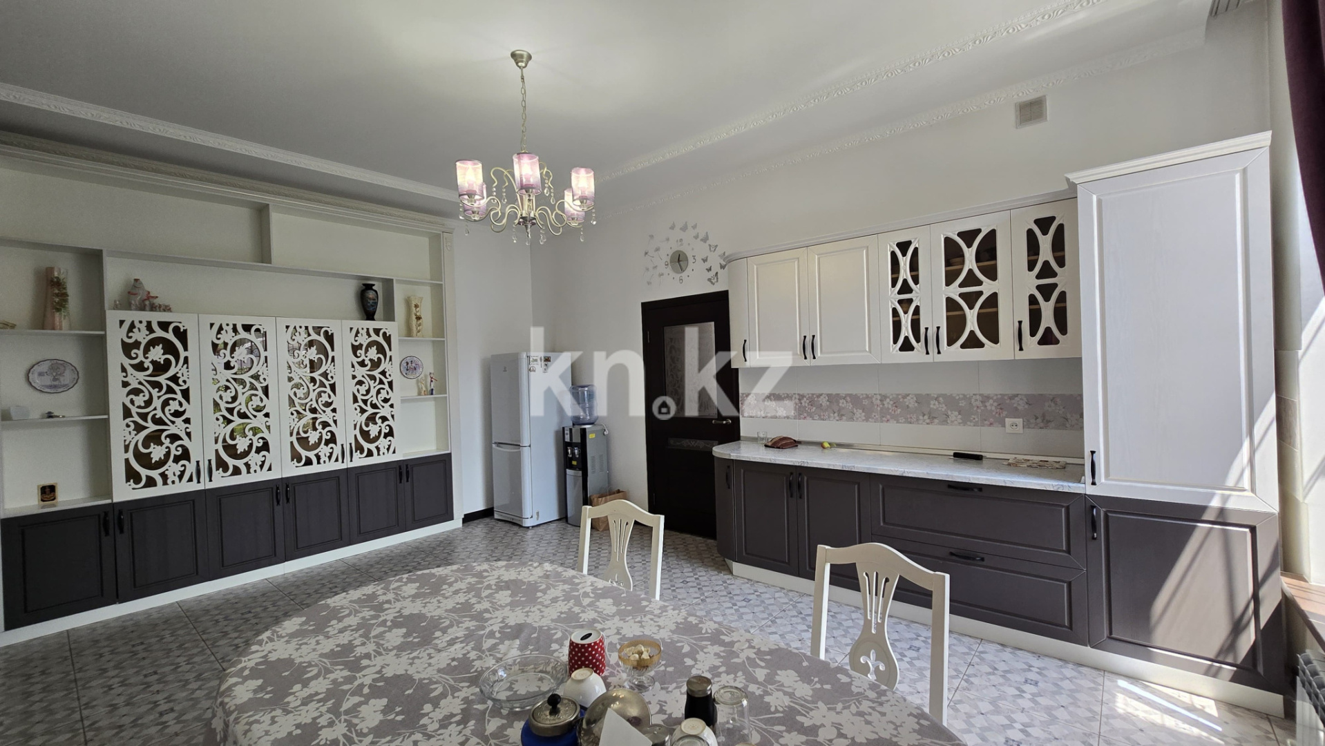 Продажа 5-комнатного дома, 420.8 м², улица Жетысу, дом  75 - Продажа квартир в Алматинской области фото 9 из 40