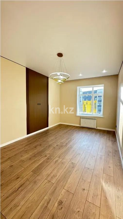 Продажа 2-комнатной квартиры, 57.5 м², ул. Е-181, дом  1/2 в Астане