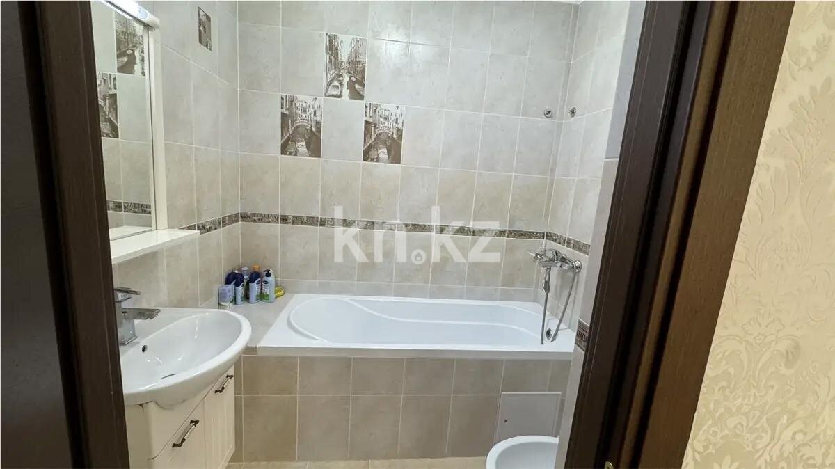 Продажа 3-комнатной квартиры, 120.9 м² в Астане - фото 8