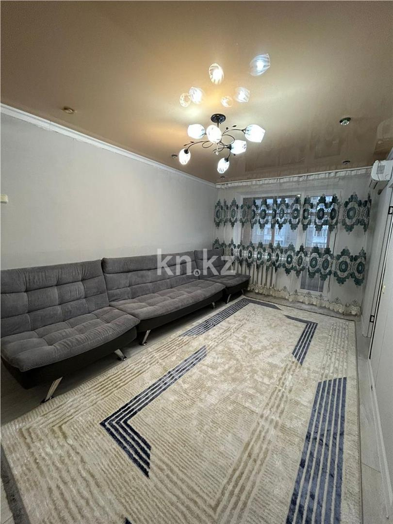 Продажа 4-комнатной квартиры, 70 м², ул. Муканова в Караганде