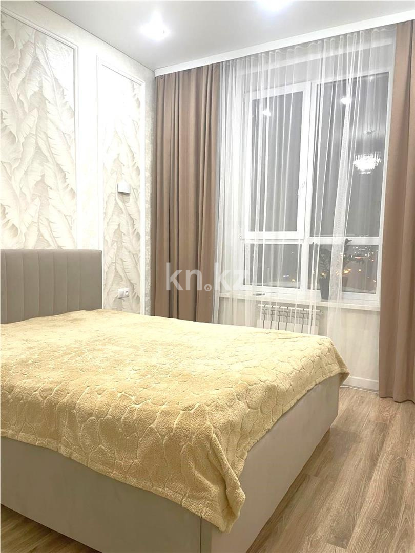 Продажа 3-комнатной квартиры, 98 м², ул. Муканова, дом  9/3 в Караганде - фото 2