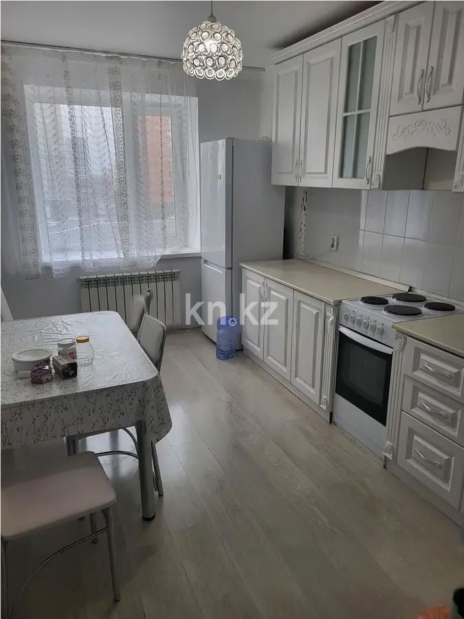 Продажа 3-комнатной квартиры, 70 м², ул. Омарова, дом  23/1 в Астане - фото 4