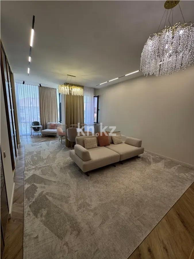 Продажа 4-комнатной квартиры, 135 м², ул. Жубановой, дом  26/1 - Продажа квартир в Казахстане фото 1 из 5