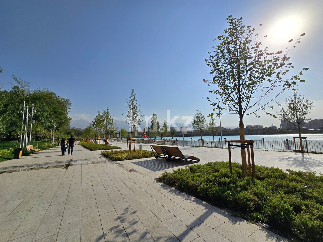 Продажа 2-комнатной квартиры, 65 м², ул. Толе би, дом  286\1 в Алматы - фото 24