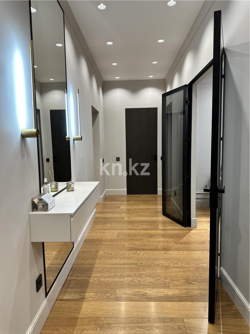 Продажа 4-комнатной квартиры, 105 м², мкр-н Степной-3 - Продажа  четырехкомнатных квартир в Караганде фото 21 из 24