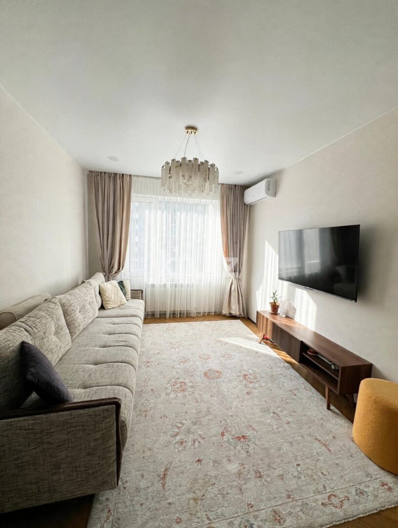 Продажа 2-комнатной квартиры, 67 м² в Алматы