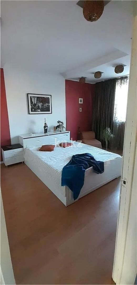 Продажа 3-комнатной квартиры, 71.5 м², ул. Туркебаева, дом  42 в Алматы - фото 2