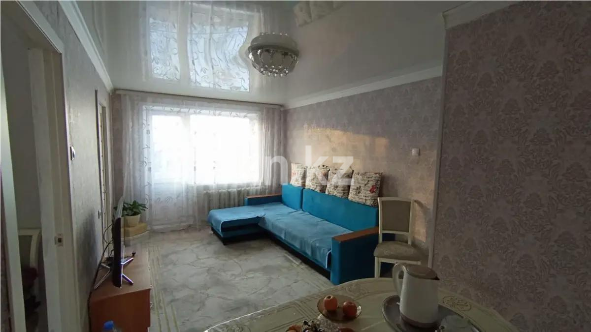 Продажа 3-комнатной квартиры, 50 м², мкр-н 16, дом  2 - Продажа  трехкомнатных квартир в Караганде без посредников фото 1 из 6