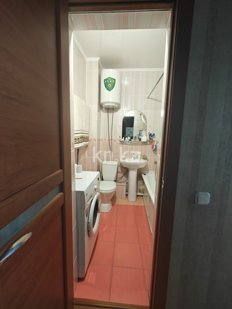 Продажа 2-комнатной квартиры, 60.4 м², ул. Сарыарка в Караганде - фото 7